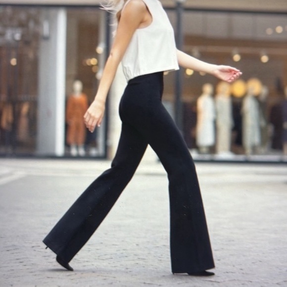 Spanx The Perfect Ponte Hi Rise Flare Pants M - Picture 1 of 13